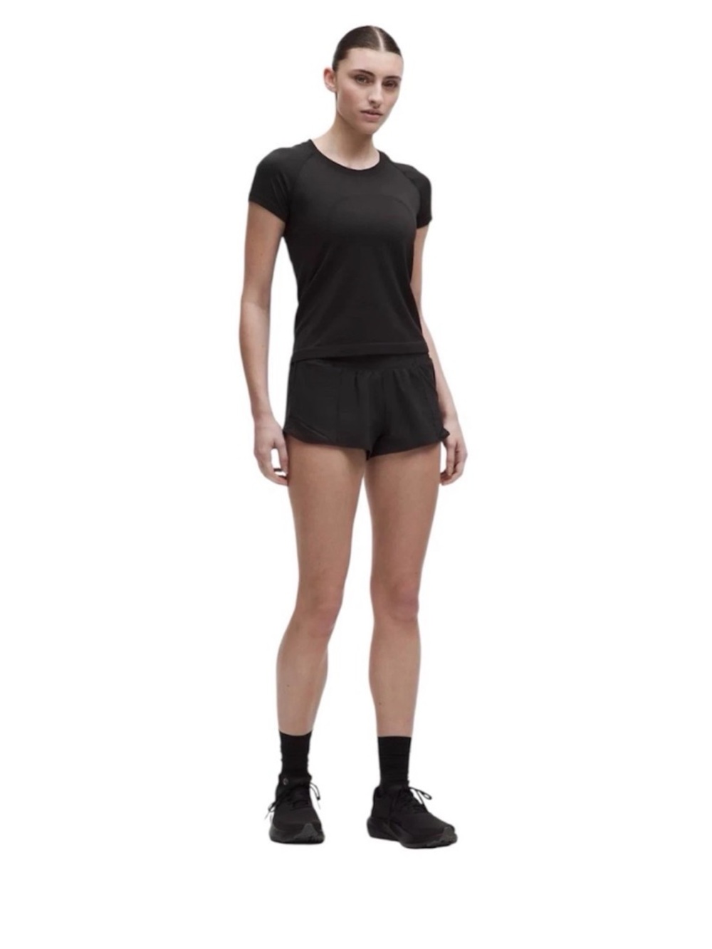 Lululemon Hotty Hot Short Low rise Lined 2.5” Black 6